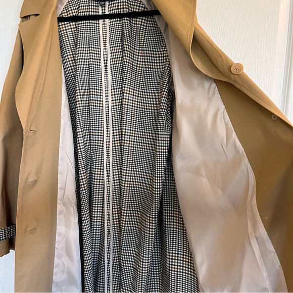 VINTAGE Camel & Plaid Swingy Trench Coat. Pristine condition, watch video - Picture 6 of 9